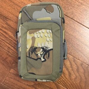 Kuiu Camouflage Accessories Pouch